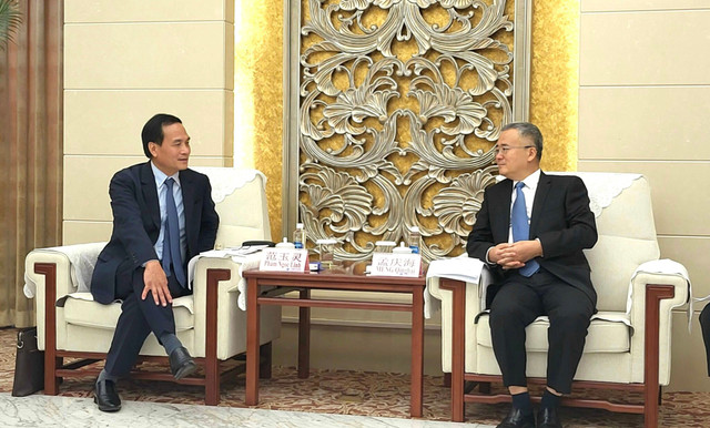 VUSTA thăm và làm việc tại Trụ sở Hội Khoa học và Kỹ thuật Trung Quốc VUSTA tham va lam viec tai Tru so Hoi Khoa hoc va Ky thuat Trung Quoc
