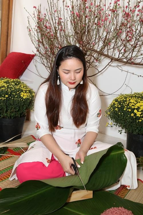 Phan Như Thảo trẻ hơn hẳn khi diện áo dài nhờ giảm 22kg - Hình 9 Phan Nhu Thao tre hon han khi dien ao dai nho giam 22kg-Hinh-9