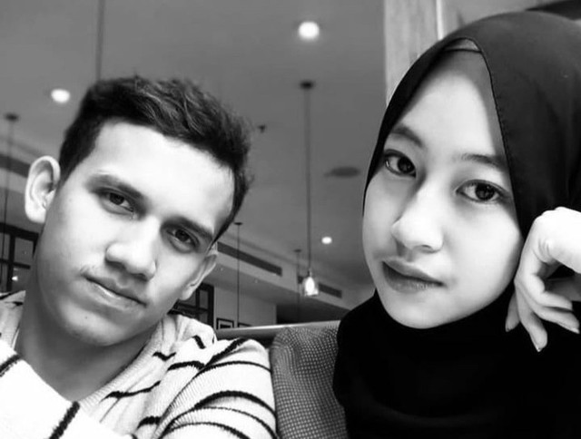 Chân dung bạn gái trụ cột tuyển Indonesia - Hình 4 Chan dung ban gai tru cot tuyen Indonesia-Hinh-4