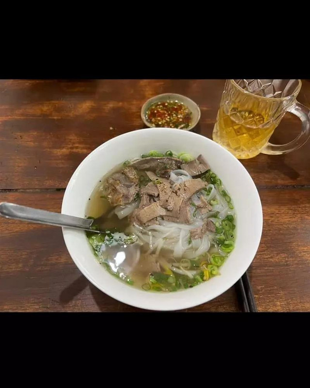 Phở Việt có gì ngon mà từ Bi Rain tới Taecyeon đều 'u mê' thế? Pho Viet co gi ngon ma tu Bi Rain toi Taecyeon deu 'u me' the?
