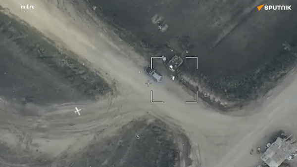 Vào ngày 12/10/2022, Quân đội Ukraine tuyên bố rằng họ đã bắn hạ hai UAV Lancet bằng vũ khí laser. Tuy nhiên, một báo cáo trích dẫn Rostec (công ty mẹ nắm giữ tất cả các nhà sản xuất vũ khí và công ty xuất khẩu vũ khí của Nga) cho biết, UAV tự sát Lancet của họ, có khả năng chống lại vũ khí laser. (Ảnh minh họa: Sputnik)