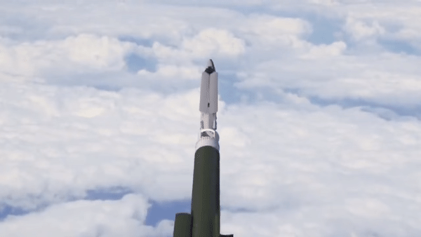 Trong khi đó Lầu Năm Góc thừa nhận hiệu quả thấp của bom lượn phóng từ mặt đất (GLSDB) ở chiến trường Ukraine. Điều này đã được Thứ trưởng Bộ Quốc phòng Mỹ phụ trách mua sắm Bill LaPlante xác nhận, loại bom GLSDB không hiệu quả ở Ukraine.