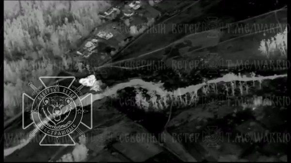 Tóm lại, cuộc tấn công bằng UAV tự sát Lancet ngày 4/6 chắc chắn đã giáng một đòn nặng vào Quân đội Ukraine. Trong thời gian tới, đôi bên có thể sẽ bắt đầu trận chiến khốc liệt hơn tại thành phố Volchansk, khi cả hai bên tiếp tục tăng cường lực lượng vào đây. (Nguồn ảnh: X, Topwar, CNN).