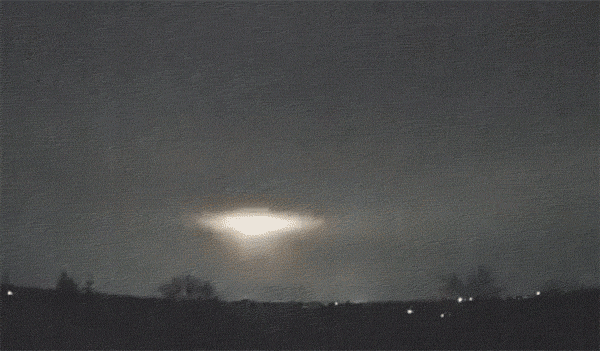 Vào ngày 21/11, Nga lần đầu tiên sử dụng loại tên lửa tối tân mới Oreshnik nhằm vào Ukraine, như một lời “cảnh báo” đáp trả hành động từ Mỹ và Anh, cho phép Ukraine sử dụng tên lửa tầm xa tấn công các mục tiêu ở trong lãnh thổ Nga.