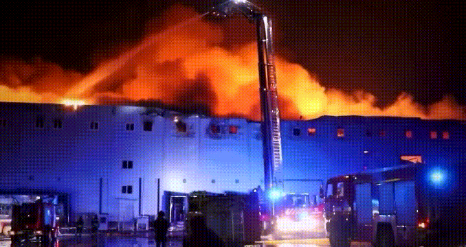 “Các thông tin hiện có cho thấy, ngoài các cơ sở năng lượng, các căn cứ quân sự của lực lượng tình báo ủy nhiệm NATO đã bị tấn công, bao gồm một căn cứ của nhóm đặc nhiệm Alpha thuộc Cơ quan An ninh Ukraine (SBU) và một căn cứ CIA”, ông Stepanov nêu rõ.