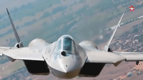 Số máy bay chiến đấu Su-57 này của Nga dự kiến sẽ bắt đầu hình thành xương sống của “Phi đội máy bay chiến đấu chiến thuật” của Không quân Nga vào những năm 2030, thay thế số máy bay chiến đấu MiG-29 và các biến thể khác nhau của Su-27.