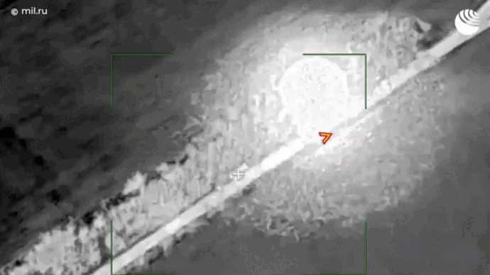 Việc Quân đội Ukraine triển khai các hệ thống phòng không Patriot để hạn chế lực lượng không quân chiến thuật của Nga sử dụng bom lượn trên chiến trường là mạo hiểm khi khả năng trinh sát, tấn công của Quân đội Nga được cải thiện. Hậu quả là một cuộc tập kích phá hủy hệ thống phòng không Patriot có thể đã khiến cố vấn Mỹ thiệt mạng.