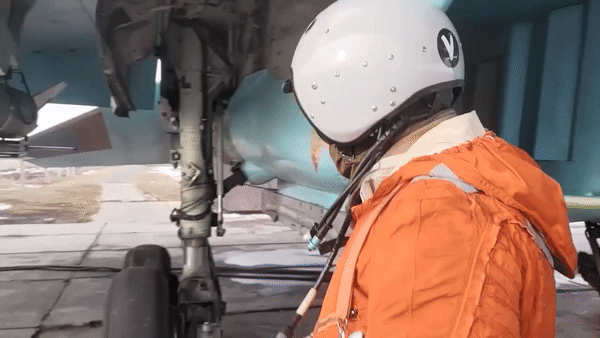 Hiện ở chiến trường miền đông Ukraine, địa hình thường là những thảo nguyên bằng phằng và những cánh rừng trồng dọc các tuyến đường đi; do vậy, việc sự dụng bom chùm của Nga sẽ dẫn đến tăng mức sát thương cho các lực lượng Ukraine chiến đấu tại đây.