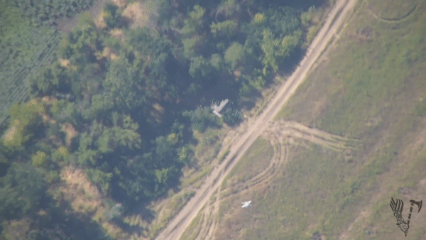 Vậy yêu cầu cấp thiết của Quân đội Nga là có vũ khí phản pháo hiệu quả của riêng mình và ở cấp trung lữ đoàn bộ binh, để tiểu đoàn trưởng có thể nhanh chóng ra lệnh tiêu diệt mục tiêu được phát hiện từ UAV trinh sát. Và đây có thể là loại vũ khí gì?