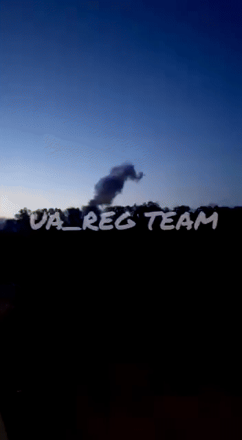 Một đoạn video cho thấy, Quân đội Ukraine đã sử dụng hệ thống tên lửa đạn đạo chiến thuật Tochka-U để tấn công vào lãnh thổ Nga. Ngày và địa điểm của trận địa phóng vẫn chưa được tiết lộ, nhưng rất có thể các sự kiện trong video này đã xảy ra vài tháng trước hoặc thậm chí sớm hơn.