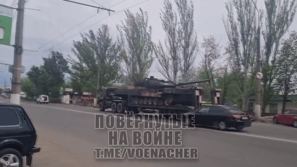 Sự chênh lệch về sức mạnh giữa Quân đội Nga và Ukraine đã được chứng minh đầy đủ, và việc NATO tiếp tục hỗ trợ Ukraine ở một mức độ nhất định, thực sự đang đặt đất nước của mình trước những rủi ro về an ninh. Ví dụ việc Nga chiếm được xe tăng Leopard 2, khiến các quốc gia châu Âu sử dụng loại xe này, cũng đang lo “sốt vó”. (Nguồn ảnh: Wikipedia, TASS, Kyiv Independent).