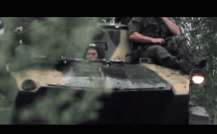 “Khi căng thẳng gia tăng giữa Washington và Moscow về khả năng Nga xâm lược Ukraine, tình báo Mỹ đã phát hiện ra rằng Điện Kremlin đang lên kế hoạch cho một cuộc tấn công nhiều mặt trận vào đầu năm tới với 175.000 quân.