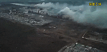 Trong một số cuộc phỏng vấn với các đơn vị Ukraine phòng ngự ở Bakhmut do truyền thông phương Tây thực hiện cho thấy, cuộc chiến ở Bakhmut rất khốc liệt, Chính phủ Ukraine cũng thừa nhận điều này và tuyên bố sẽ không từ bỏ, để kiên quyết giữ vững Bakhmut.