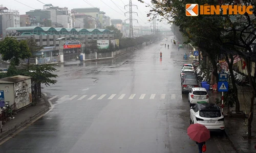 Hà Nội, TP Hồ Chí Minh “trắng xóa”, vắng lặng sáng Mồng 1 Tết Mậu Tuất