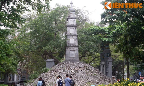 Điều lạ lùng ở tòa tháp cổ nổi tiếng nhất Hà Nội