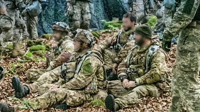 Hai ngàn quân Ukraine bị vây ở hồ Kleban-Byk, Nga mở rộng vùng kiểm soát ở Donetsk