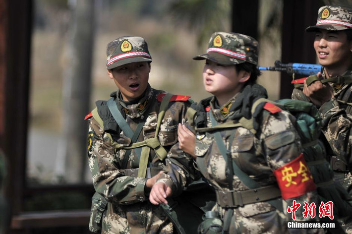 Những lúc đó, tình đồng đội luôn là niềm an ủi, động viên, là động lực tiếp sức cho họ.