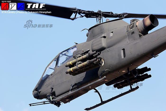 Hiện Thái Lan chỉ còn có 7 chiếc AH-1F, chúng có thể mang được 4-8 tên lửa chống tăng TOW.