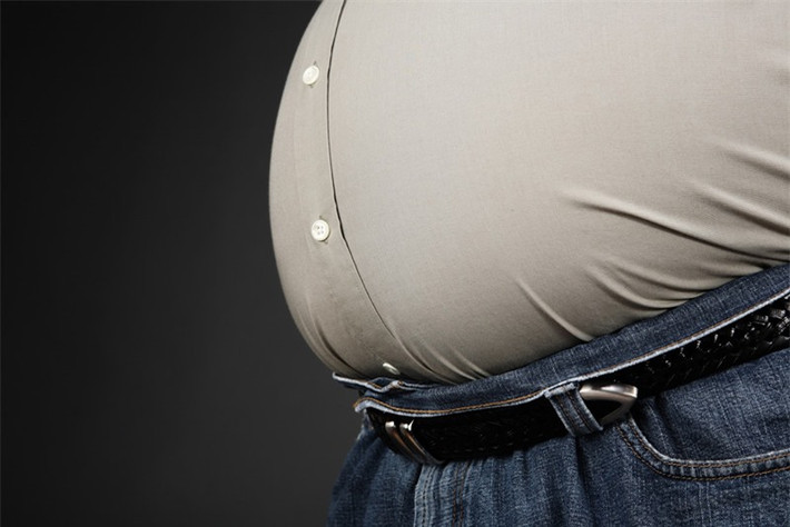 Béo phì: Theo nhiều nghiên cứu, những người đàn ông béo phì có nồng độ testosterone thấp hơn, đây là nội tiết hàng đầu quyết định ham muốn tình dục và đảm bảo sự cương cứng khi hành sự.