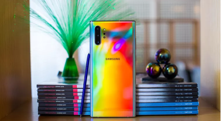 Samsung Galaxy Note 10 Plus được tinh chỉnh, đầy đủ tính năng, với màn hình lớn 6,8 inch, thời lượng pin dài. Nó cũng là một trong những smartphone Android có các công cụ camera tuyệt vời nhất.