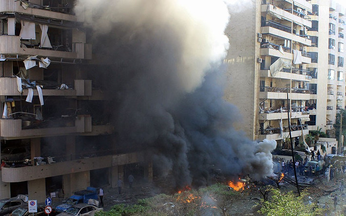 Một nhóm tử vì đạo liên kết với mạng lưới khủng bố al-Qaeda, Lữ đoàn Abdullah Azzam, tuyên bố nhận trách nhiệm gây ra vụ đánh bom kép.