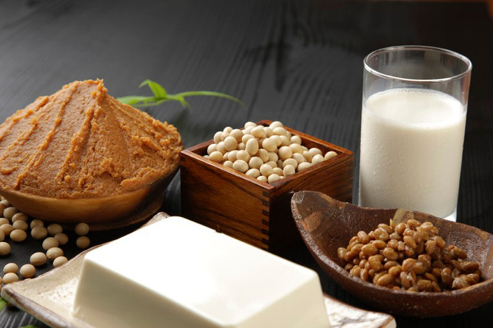 Ăn nhiều sản phẩm đậu nành có thể khiến giảm độ tập trung tinh trùng, đặc biệt ở nam giới thừa cân và béo phì.