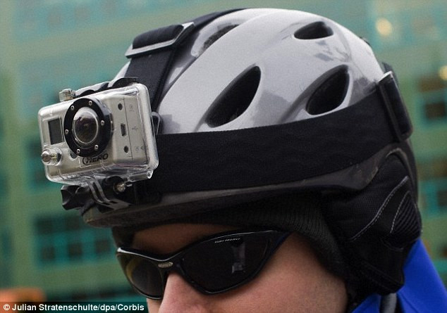 Camera của GoPro với thiết kế chống nước, chống va đập cùng khả năng chụp hình nhanh, là trợ thủ đắc lực để chụp ảnh trong những hoàn cảnh mạo hiểm.