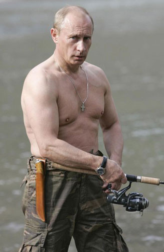 Tổng thống Putin câu cá ở thượng nguồn của sông Khemchik, vùng Tuva của Siberia.