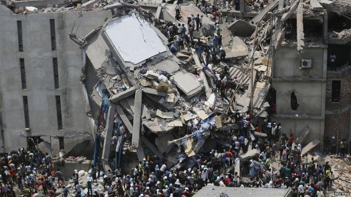 5. Tháng 4/2013, thế giới chấn động với sự cố bi thảm sập tòa nhà cao tầng Rana Plaza tại Bangladesh làm chết tới 1.100 người. Sự cố trên dấy lên sự phẫn nộ toàn cầu, yêu cầu chính quyền Bangladesh cải thiện điều kiện làm việc trong ngành công nghiệp may mặc của nước này.