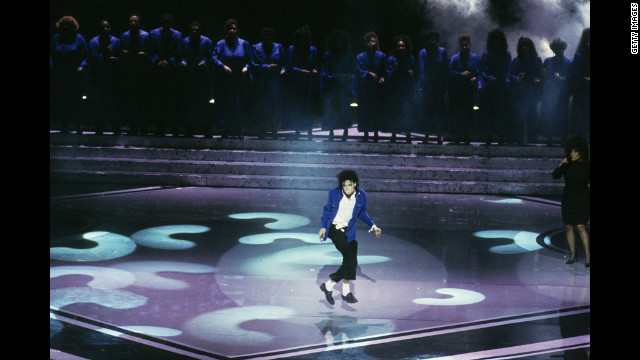 Jackson trình diễn tại sân khấu thành phố New York, Mỹ năm 1991.