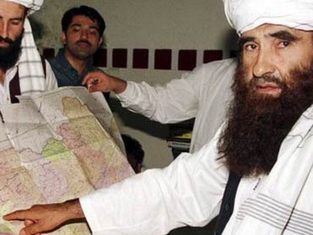 Sirajudin Haqqani là thủ lĩnh của mạng lưới khủng bố Haqqani ở Afghanistan. Mỹ treo thưởng 5 triệu USD cho ai cung cấp được thông tin giúp bắt y.