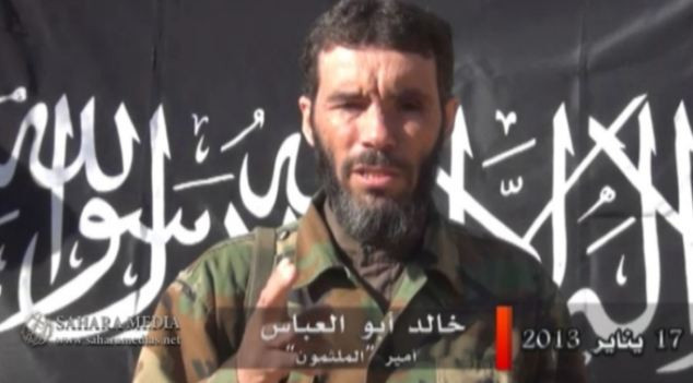 "Sói chột mắt" Moktar Belmoktar là cựu thủ lĩnh của nhánh al-Qaeda ở vùng Maghreb Hồi giáo. Mỹ treo thưởng tới 5 triệu USD cho ai cung cấp thông tin giúp bắt được y.