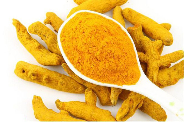 Việc tiêu thụ óc chó, hạnh nhân, hạt hướng dương hoặc các loại gia vị như tỏi, bột nghệ, gừng và hành khô cũng có tác dụng tương tự.
