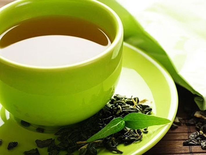Do vậy, người cao tuổi không nhất thiết phải cắt giảm hoàn toàn thói quen thưởng trà của mình. Bạn chỉ cần uống một lượng vừa phải, sao cho không ảnh hưởng nhiều đến giấc ngủ cũng như huyết áp máu là được.