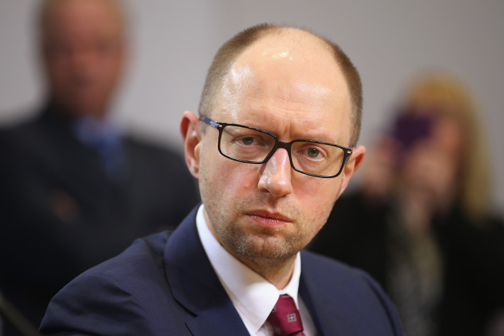 1. Thủ tướng tạm quyền Arseniy Yatsenyuk: Đứng đầu chính phủ mới Ukraine là thủ lĩnh phe đối lập Arseniy Yatsenyuk, một trong ba nhà lãnh đạo nổi bật nhất của các cuộc biểu tình đường phố, lật đổ chính quyền Tổng thống Yanukovych. Ông Yatsenyuk mới 39 tuổi và từng giữ các chức vụ như ngoại trưởng, bộ trưởng kinh tế, phó chủ tịch ngân hàng trung ương…