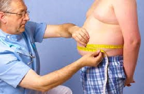 Béo phì: Nếu thường xuyên ăn mì ăn liền sẽ dẫn tới hàm lượng chất béo, calo tăng cao suốt thời gian dài, từ đó gây béo phì và gia tăng nguy cơ mắc các bệnh liên quan tới béo phì như tim mạch, tiêu đường, cholesterol cao…