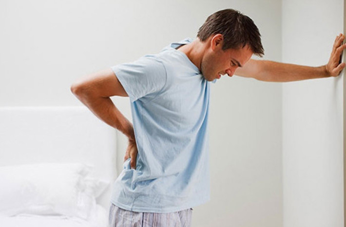 Đi tiểu khó. Hiện tượng tiểu khó, ít đi tiểu hoặc tiểu dắt dễ bắt nguồn do sưng tiền liệt tuyến. Nhìn chung, đàn ông gặp khó khăn trong việc đi tiểu là một trong những biểu hiện dễ thấy nhất của ung thư tiền liệt tuyến.