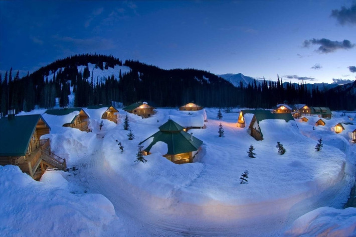 Vùng Bắc British Columbia, Canada đẹp như xứ sở cổ tích trong mùa đông.