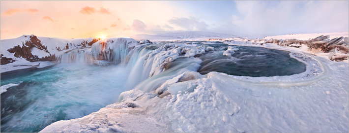 Vẻ đẹp kỳ vĩ của thác Gullfoss - danh lam thắng cảnh đẹp bậc nhất Iceland.