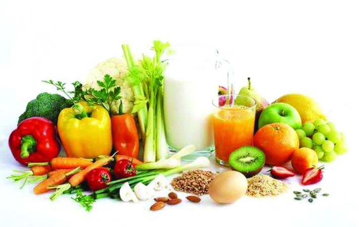 Bên cạnh đó, để tăng cường khả năng ngừa thiếu máu não, bạn cũng nên duy trì chế độ ăn uống nhiều trái cây và rau xanh để kiểm soát cân nặng, huyết áp và mức cholesterol trong cơ thể.