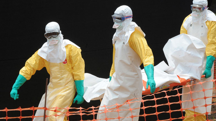 Khâm liệm bệnh nhân tử vong vì Ebola nhanh chóng. Đồng thời, cần tiến hành khử trùng, tránh virus Ebola có cơ hội phát tán, lây lan.
