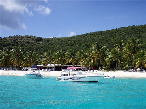 Quần đảo Virgin (Quần đảo Trinh nữ) của Anh bao gồm các đảo chính là Tortola, Virgin Gorda, Anegada và Jost Van Dyke cùng với hơn 50 đảo nhỏ hơn khác.