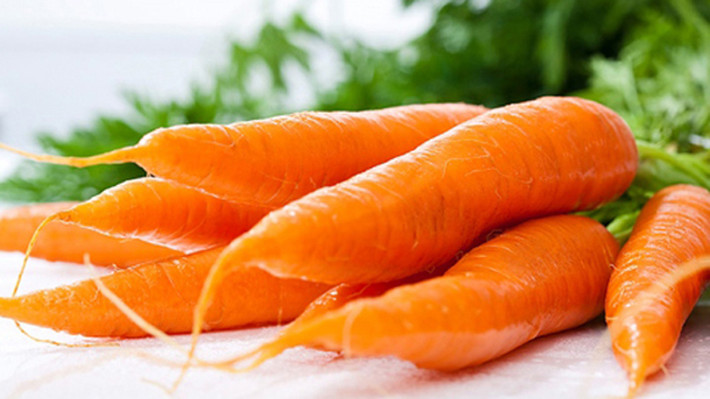 Beta carotene. Kết quả nghiên cứu khẳng định những người ăn nhiều beta carotene có tác dụng giảm nguy cơ ung thư dạ dày, ung thư phổi hiệu quả.