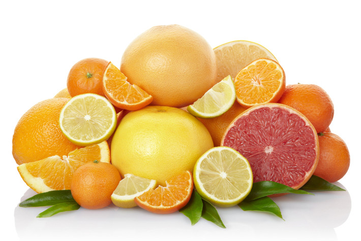 Vitamin C. Vitamin C là một chất chống oxy hóa cực mạnh, có khả năng ngăn ngừa ung thư vú, buồng trứng, tử cung.