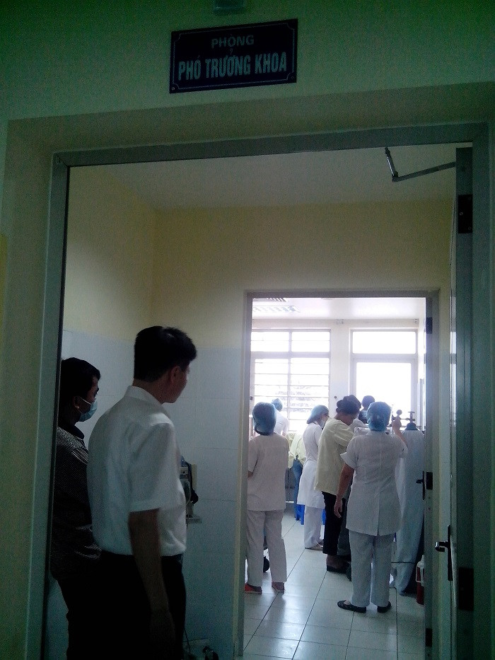 Phòng lãnh đạo khoa cũng trong tình trạng như vậy.