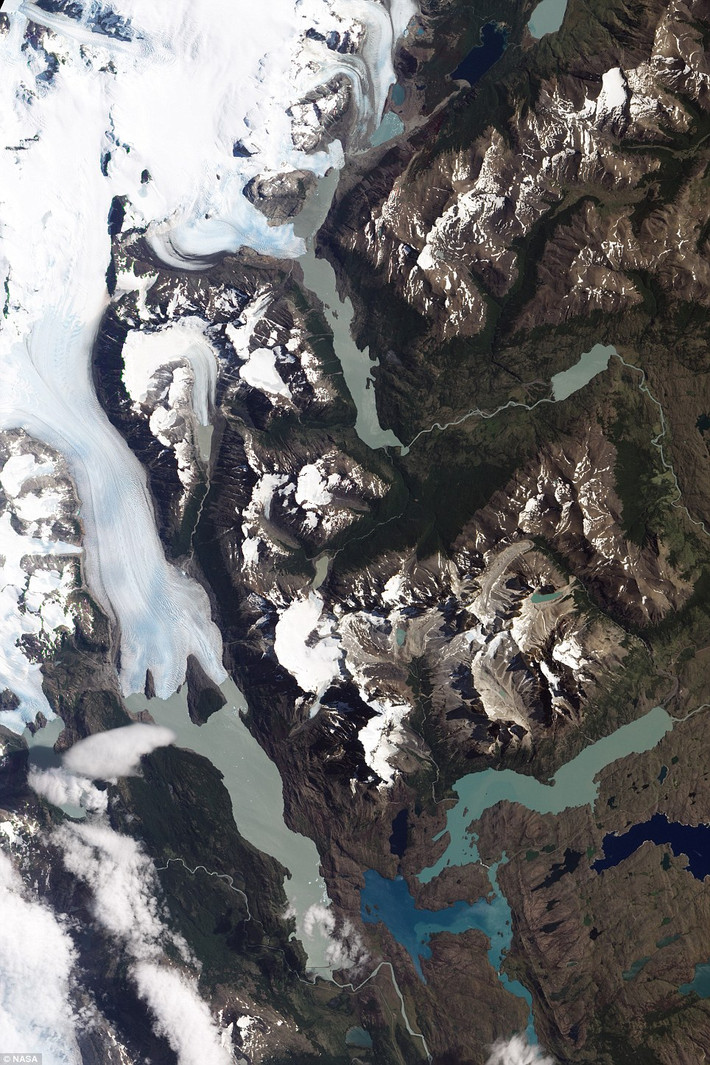 Vườn quốc gia Torres del Paine, Chile nhìn từ không gian ngày 21/1.