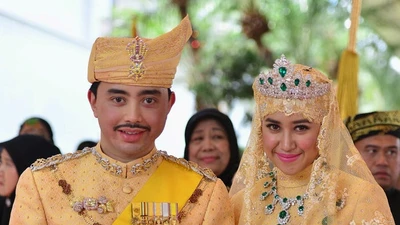 Chiêm ngưỡng váy cưới của cô dâu Hoàng gia khắp thế giới 