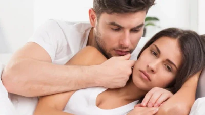 Quan hệ 3 bạn gái mỗi lần cả tiếng nhưng không tự tin vì...