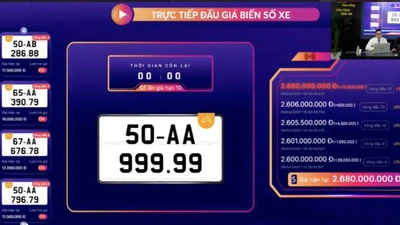 Đại gia nào chi 2,68 tỷ mua biển số xe máy 50AA-999.99 qua đấu giá?