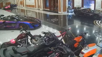 Cận cảnh garage vắng bóng siêu xe của đại gia Hoàng Kim Khánh 